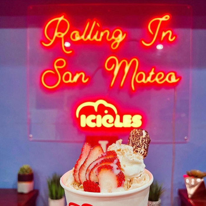 Icicles San Mateo neon sign
